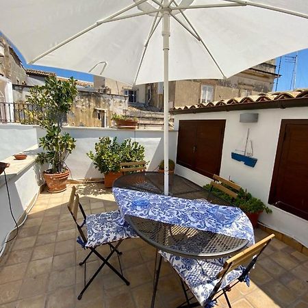 הוילה סירקוזה Residenza Eos מראה חיצוני תמונה